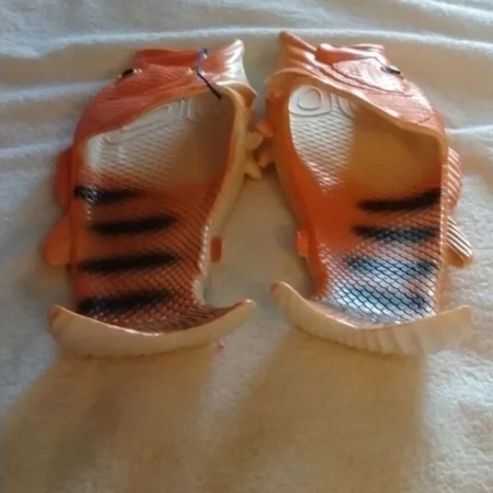 flip flops - Picture 2 of 4